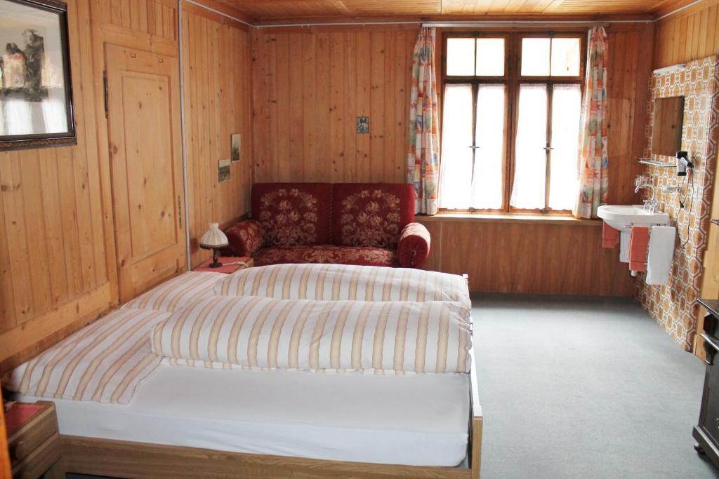 Hotel Posthaus Urigen Unterschächen Kamer foto